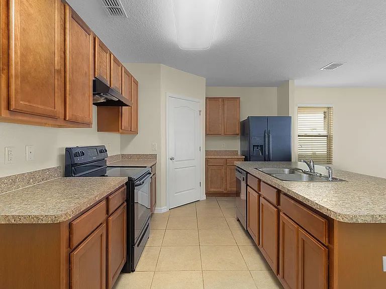154 Lazy Willow Dr — Photo 11