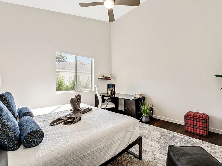 9100 San Martin Blvd NE — Photo 42
