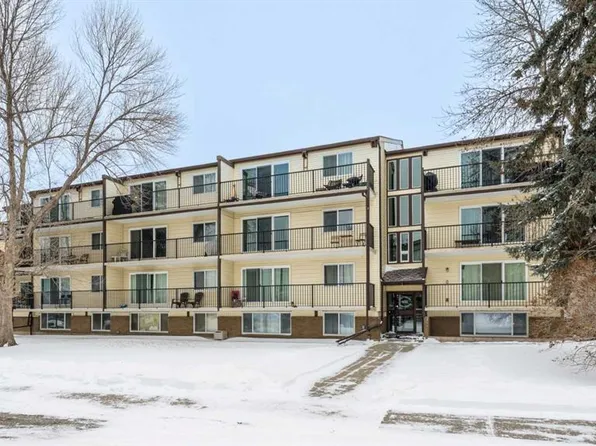 635 N 56th Ave SW #302, Calgary, AB T2V 0G9