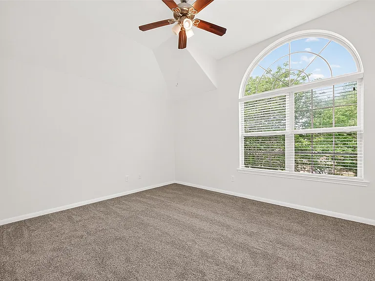 17415 Sandalisle Ln — Photo 42