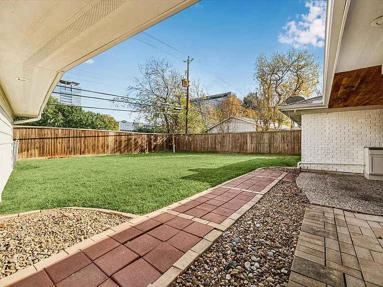 2127 Blue Willow Dr — Photo 30