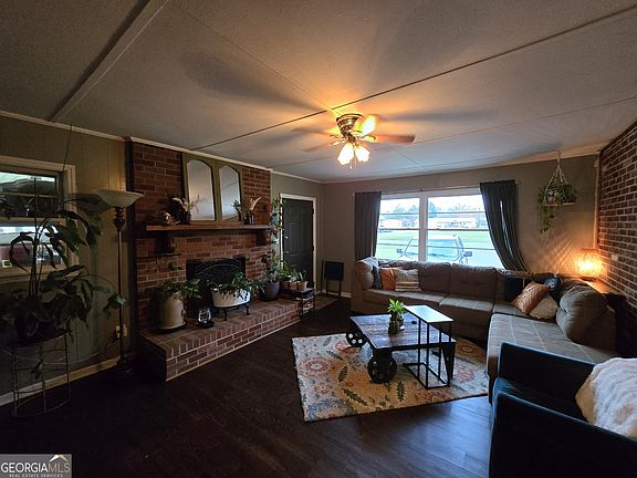 5th image of 190 Red Oak Rd