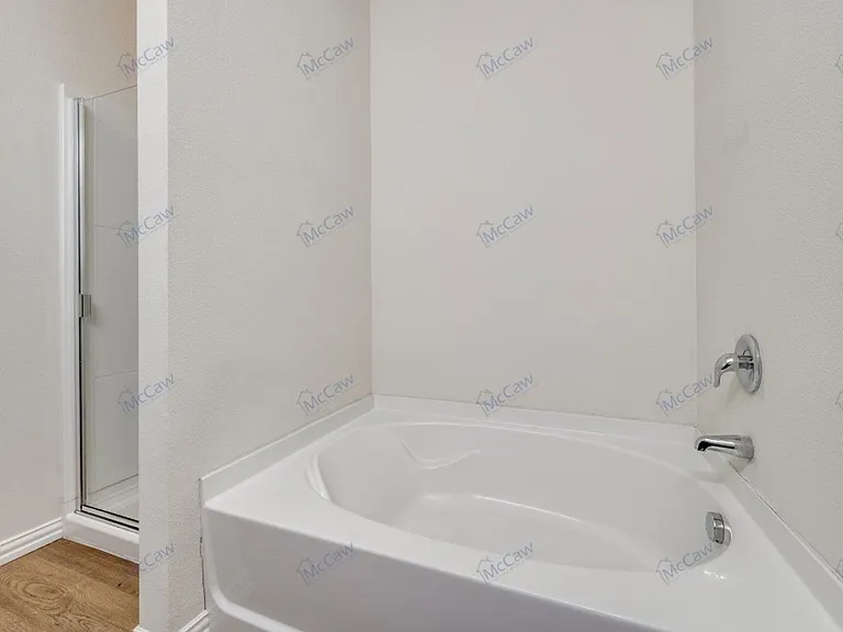 1516 Abby Creek Dr — Photo 21