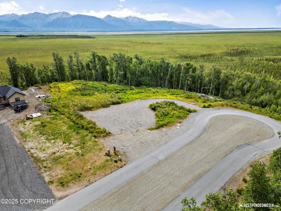 834 W Chigmit Cir, Wasilla, AK 99654