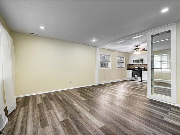 3rd image of 4263 Brockley Ave