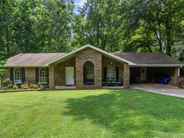 5211 Fall Creek Pl, Northport, AL 35473