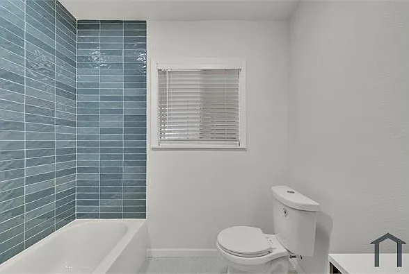 2218 Terrace Dr — Photo 6