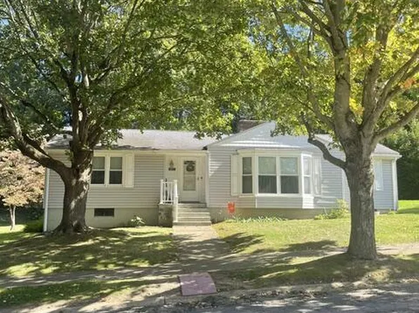 927 W 3rd St, Oil City, PA 16301