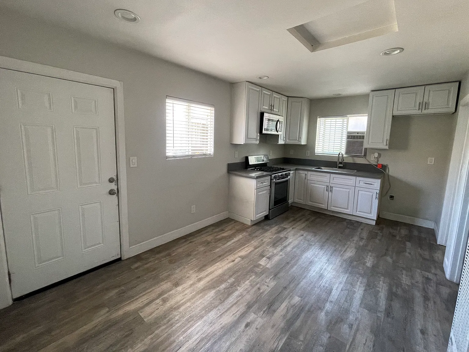 11722 Sunglow St — Photo 4