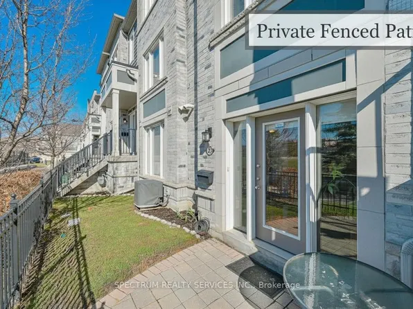 60 Fairwood Cir #23, Brampton, ON L6R 0Y6