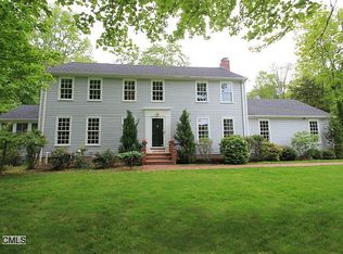 517 Aran Hill Rd, Fairfield, CT 06824