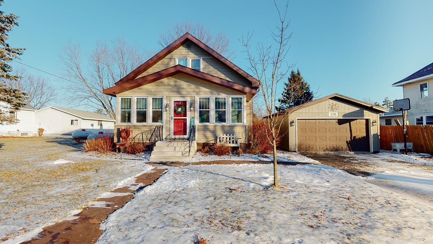 176 4th Ave NE, Mazeppa, MN 55956 Zillow