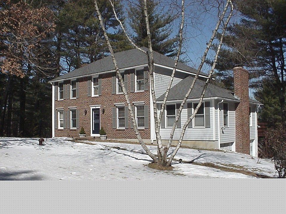 Brick-front Colonial
