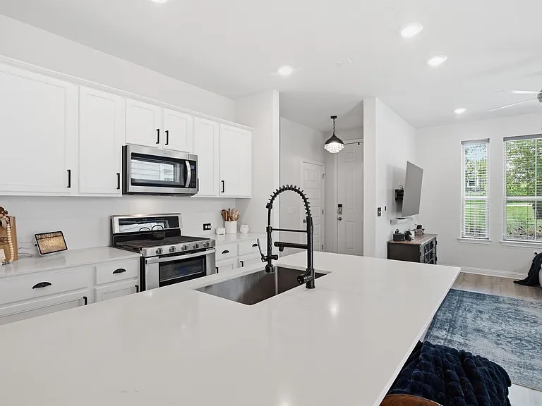 8525 Leroi Dr #368 — Photo 11