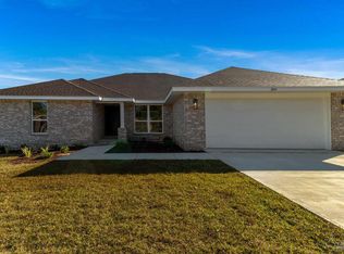 1894 Hazelnut Dr #39B, Cantonment, FL 32533