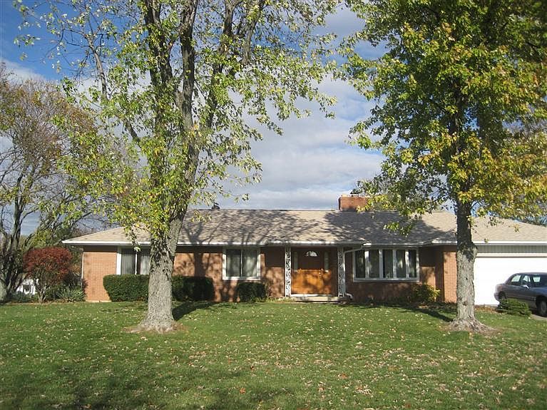 1st image of 2057 Carriage Hall Ct