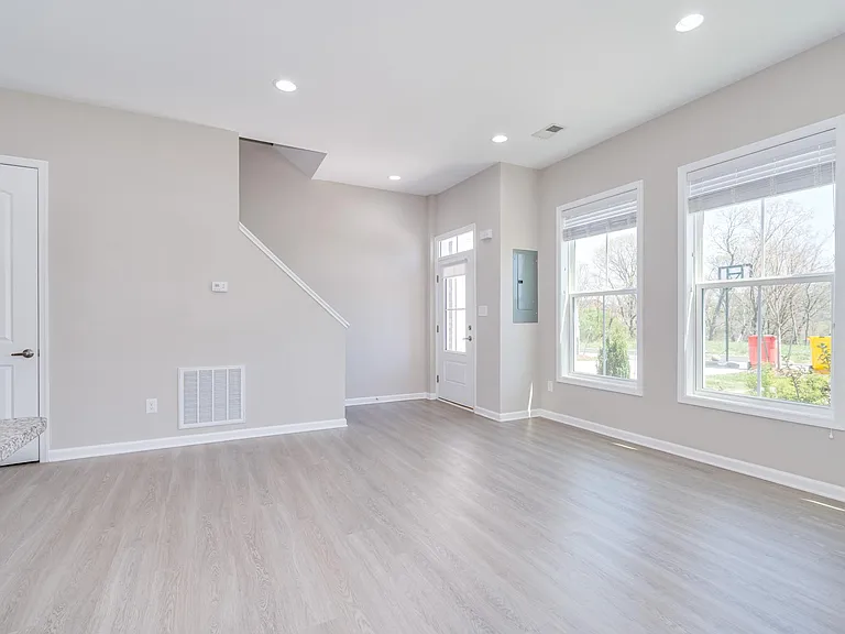 175 Marineris Cir #60 — Photo 9