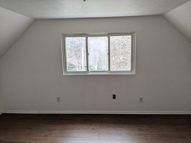 641 Linden Ave APT C, New Kensington, PA 15068 | Zillow