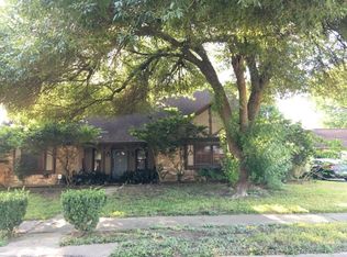 6923 Marisol Dr, Houston, TX 77083