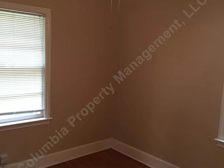 2117 Wallace St #B — Photo 3