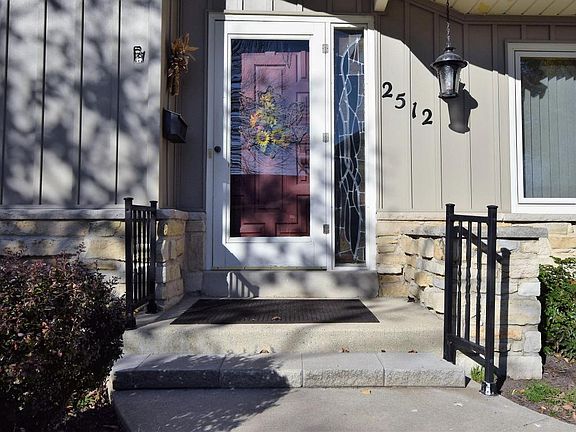 2nd image of 2512 E Donald Ave