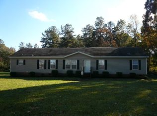 196 Lake Rd, Clinton, SC 29325