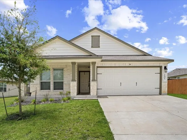 1605 Navarro Dr, Brenham, TX 77833