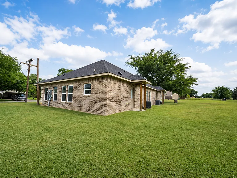 440 Chestnut Dr #2 — Photo 11