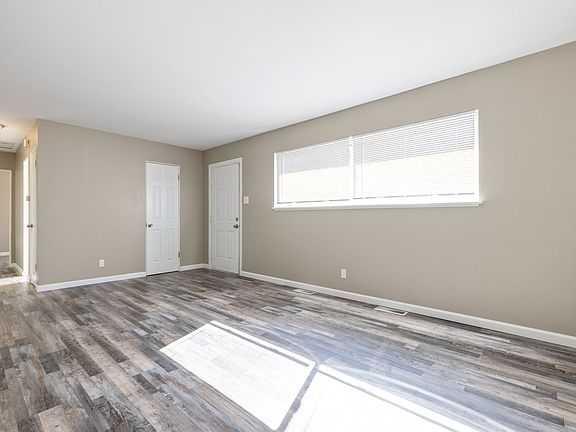 5th image of 1385 Saint Marie St