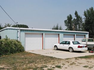 210 Myrtle Ave, Shell, WY 82441