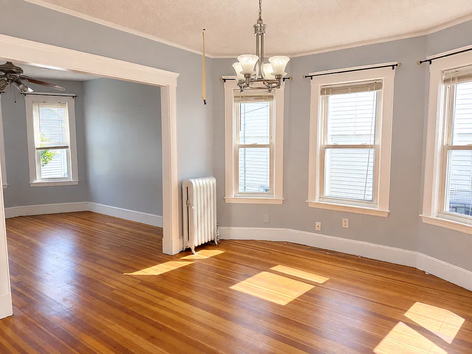 21-23 Oakland St #23A