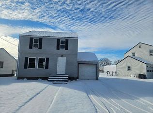 179 N Park Dr, Point Pleasant, WV 25550