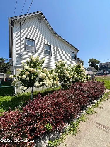 101 Center Ave Photo 1