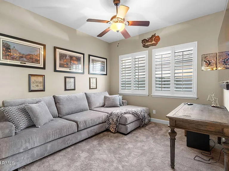 3781 E Chestnut Ln — Photo 37