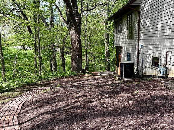 3rd image of 1257 Trail Dr