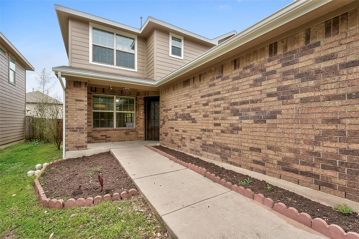 Building Photo - 7201 Outfitter Dr