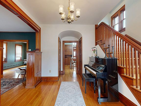 2nd image of 25 University Terrace