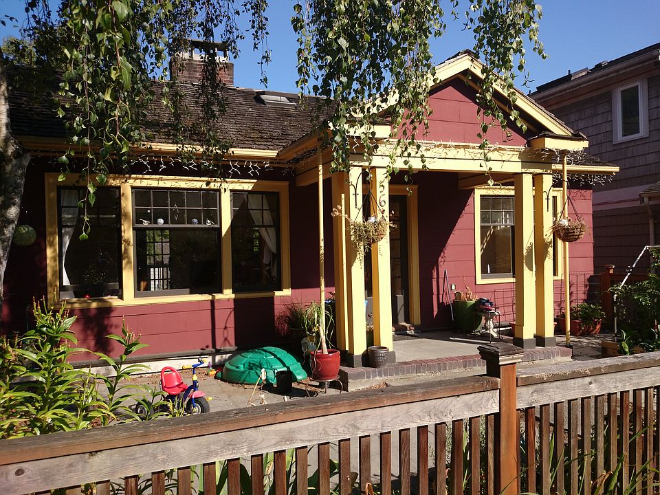 2nd image of 5618 20th Ave NE