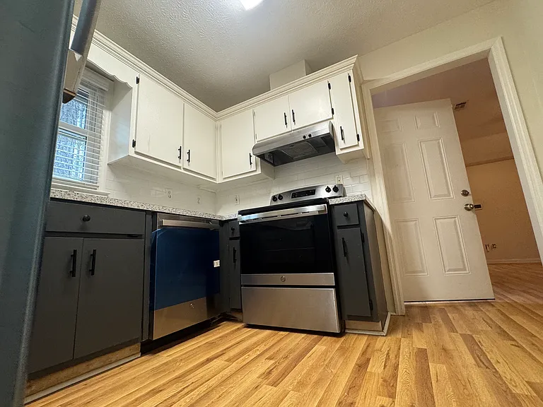 1088 Pierce Rd #B — Photo 10