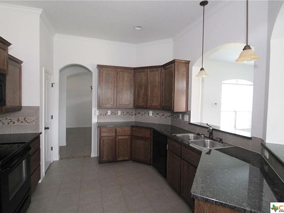 4th image of 3601 Tatonka Dr