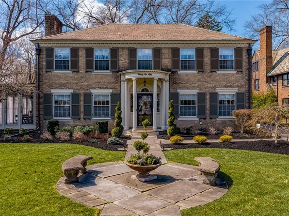 2250 Delamere Dr, Cleveland Heights, OH 44106