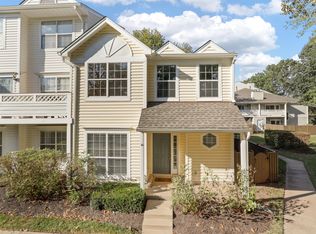 14435 Fallscliff Ln, Centreville, VA 20120