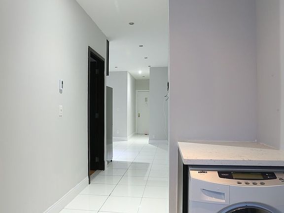 4th image of 220 W 107th St APT 3i