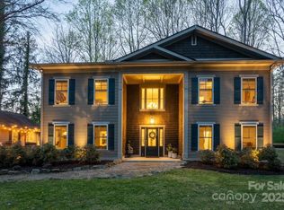 214 Country Club Cir, Brevard, NC 28712