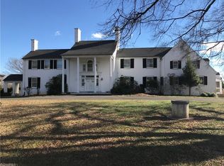 3451 W Pine St, Mount airy, NC 27030