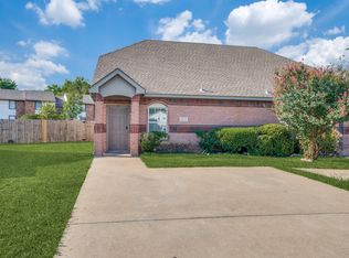 325 Queens Ct S APT A, Mansfield, TX 76063