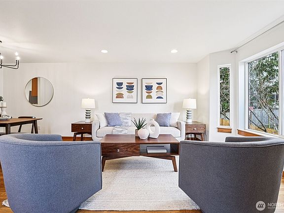 3rd image of 9523 Ashworth Avenue N #C