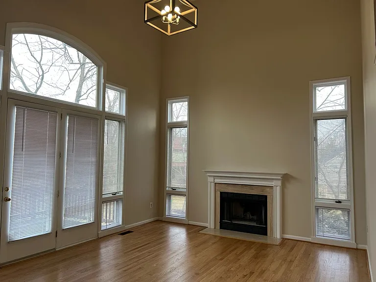 9425 Spruce Tree Cir — Photo 9