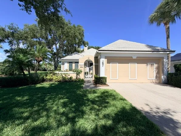4655 Saint James Ave, Vero Beach, FL 32967