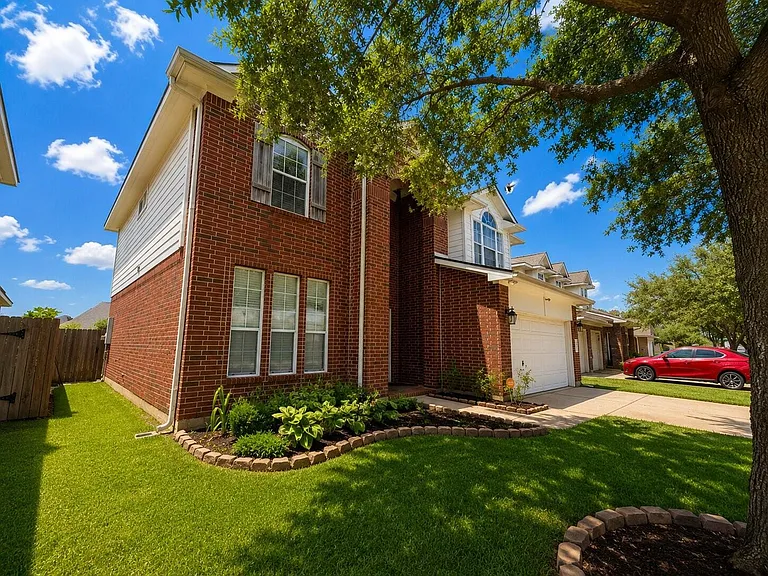 18639 Bristol Point Ln — Photo 8